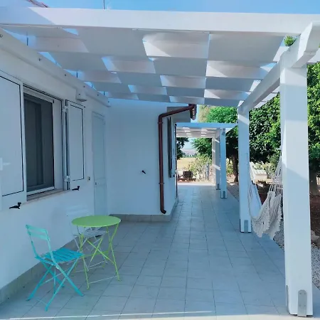 住宿加早餐酒店 Il Giardino Di Afrodite 马里内拉